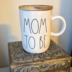 Rae Dunn White Ceramic 'Mom To Be' Mug with Wooden Lid/Coaster